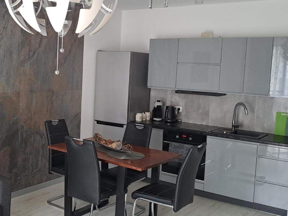 Apartament-Sweet Night لوبين المظهر الخارجي الصورة